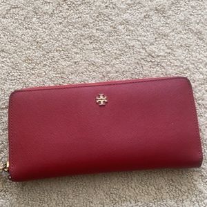 Tory Burch wallet